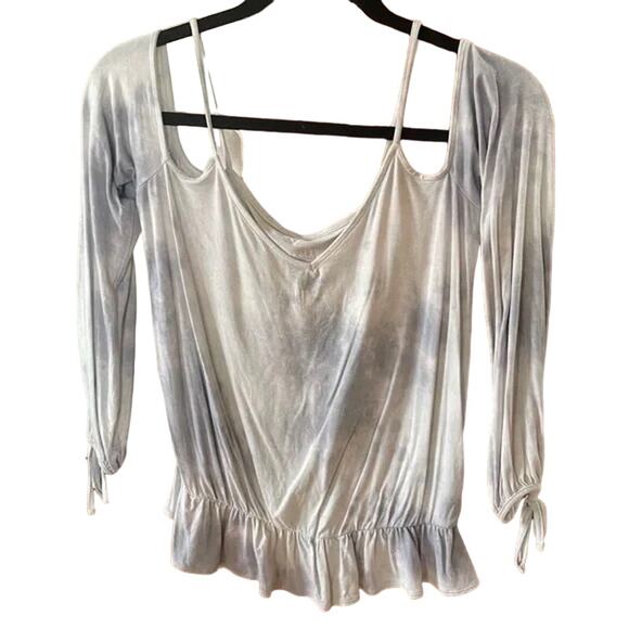 American Eagle Outfitters Tops - American Eagle AEO Soft & Sexy Gray White Tie Dye Cold Shoulder Top Size Medium